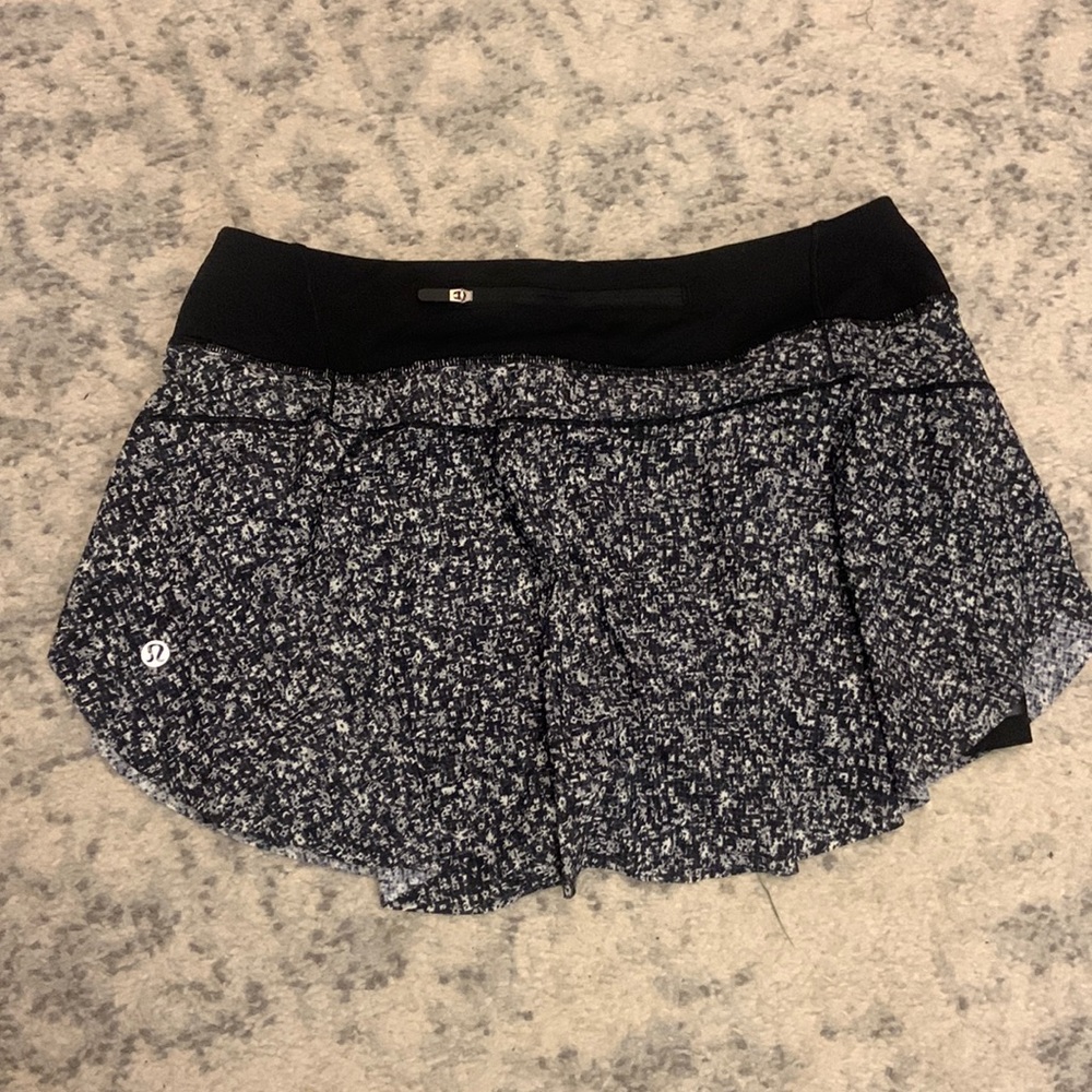 Lululemon Skirt w/ built in shorts